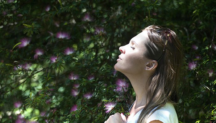 Using the 5 Senses Grounding Exercise to Calm Down Quickly